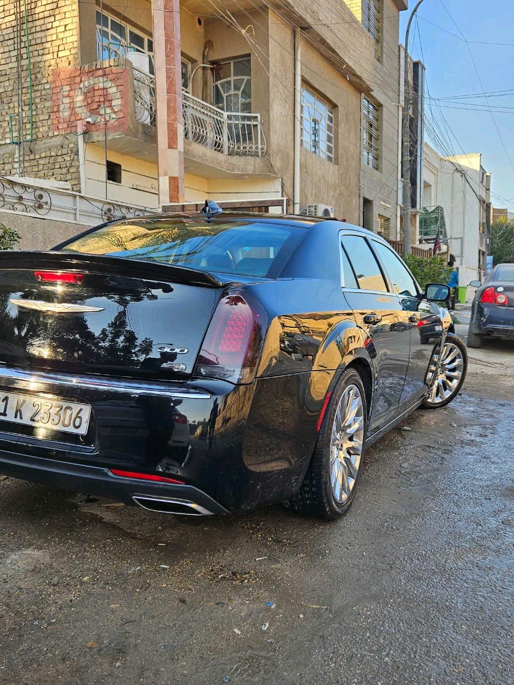 کرایسلەر 300